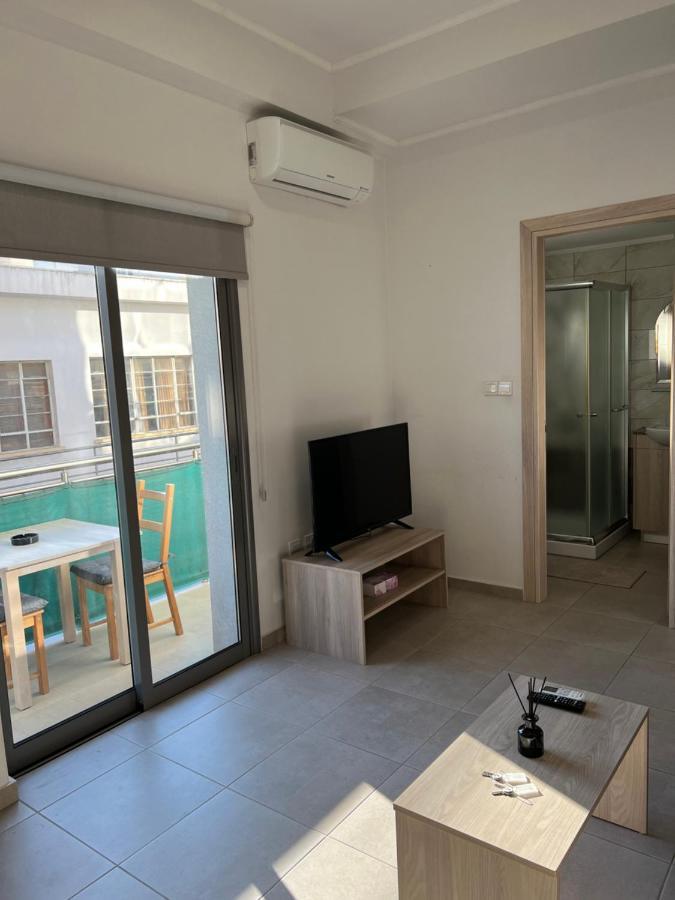 Modern City Center Studio Saripolou 레메소스 외부 사진